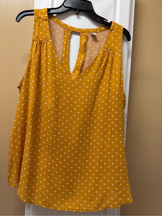 Old Navy Tops - Old Navy tank top-XL
